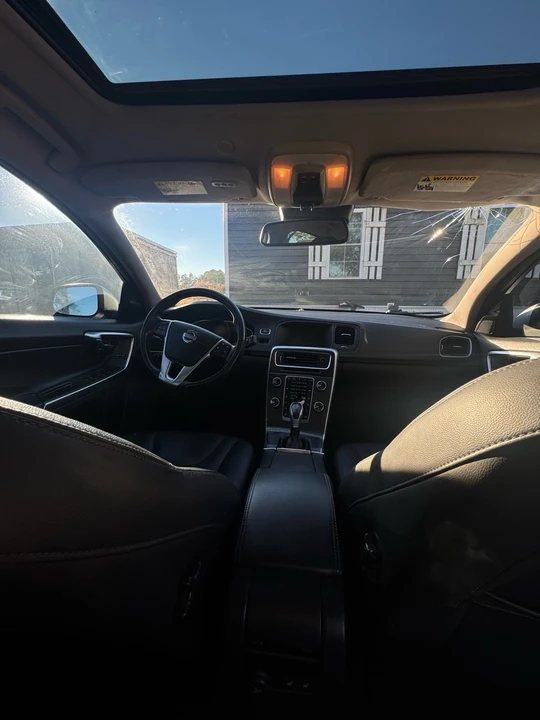 2015 Volvo S60 3rd Gen - Image 13 of 18