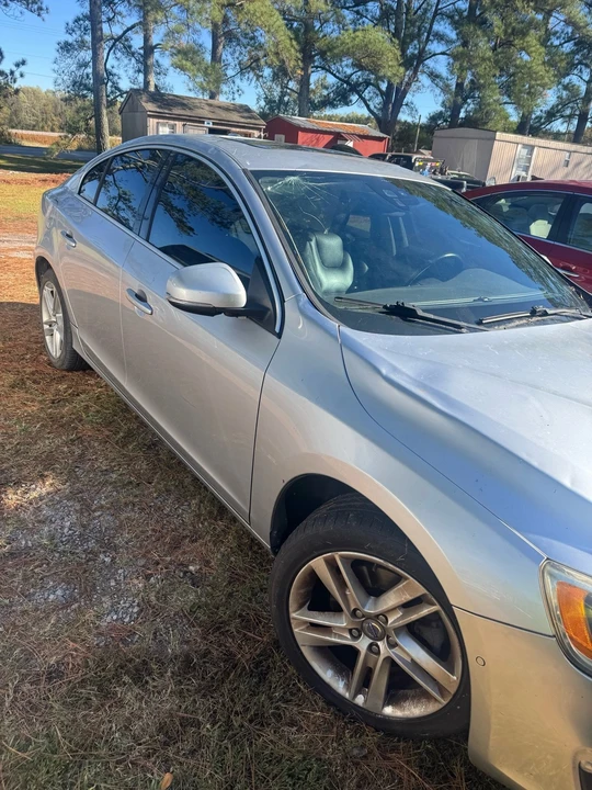 2015 Volvo S60 3rd Gen - Image 5 of 18