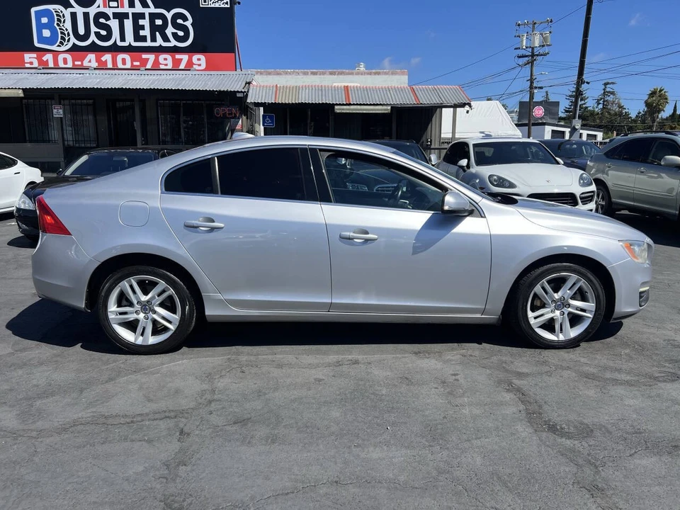 2015 Volvo S60 2nd Gen - Image 3 of 17