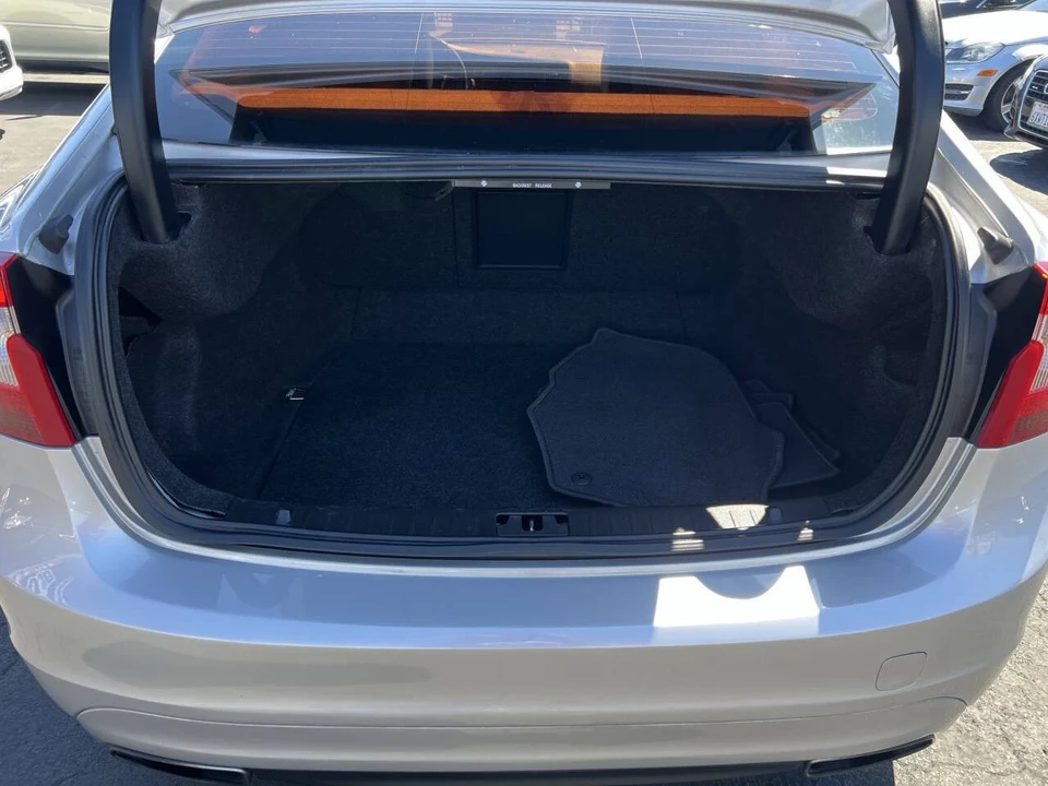 2015 Volvo S60 2nd Gen - Image 14 of 17