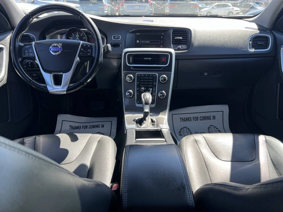 2015 Volvo S60 2nd Gen - Image 10 of 17