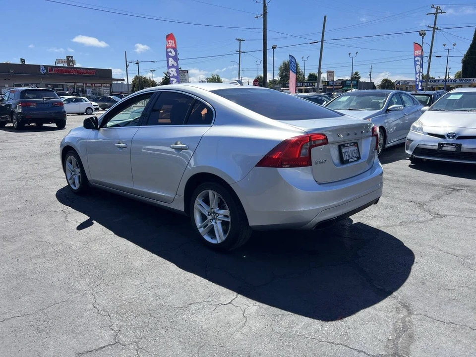 2015 Volvo S60 2nd Gen - Image 4 of 17