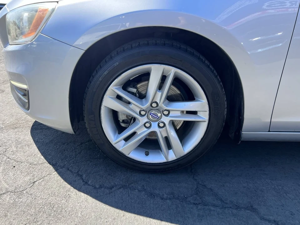 2015 Volvo S60 2nd Gen - Image 16 of 17