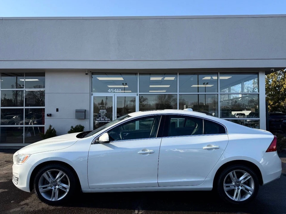 2015 Volvo S60 2nd Gen - Image 2 of 19