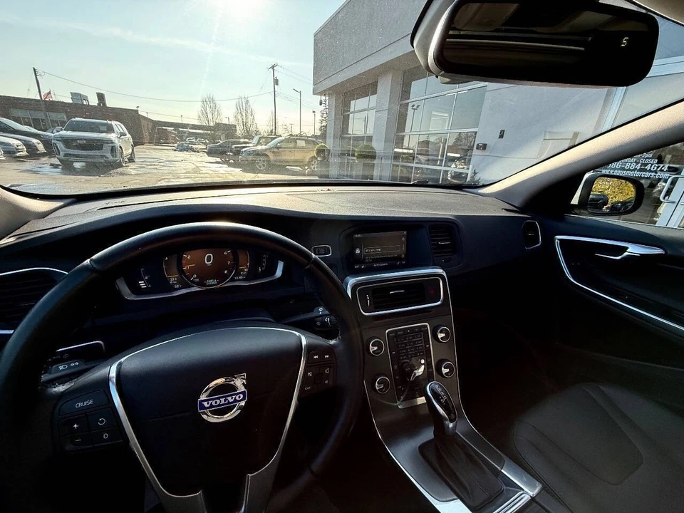 2015 Volvo S60 2nd Gen - Image 16 of 19
