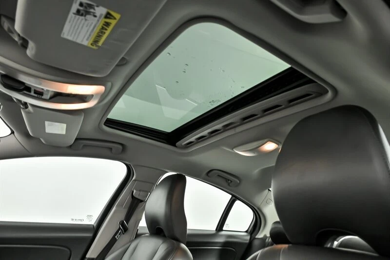 2015 Volvo S60 2nd Gen - Image 19 of 21