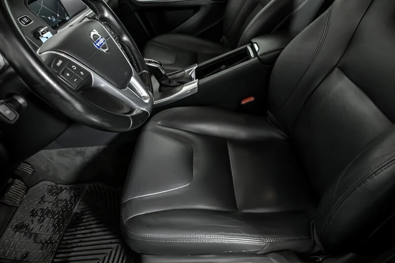 2015 Volvo S60 2nd Gen - Image 17 of 21