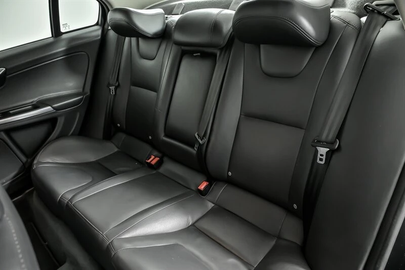 2015 Volvo S60 2nd Gen - Image 20 of 21