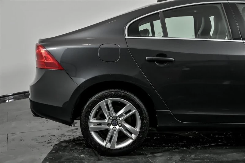 2015 Volvo S60 2nd Gen - Image 11 of 21