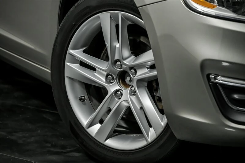 2015 Volvo S60 2nd Gen - Image 3 of 28