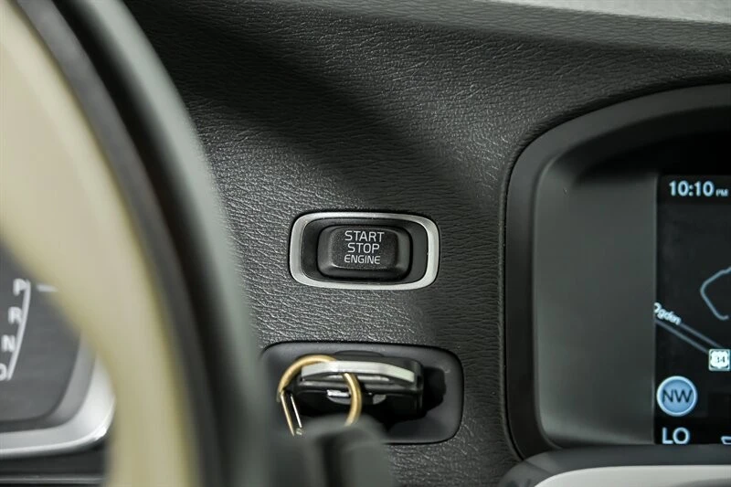 2015 Volvo S60 2nd Gen - Image 23 of 28