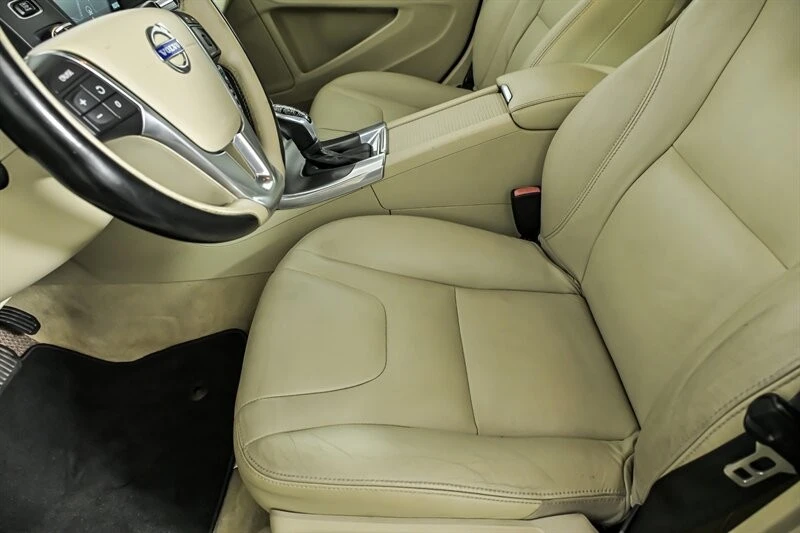 2015 Volvo S60 2nd Gen - Image 15 of 28