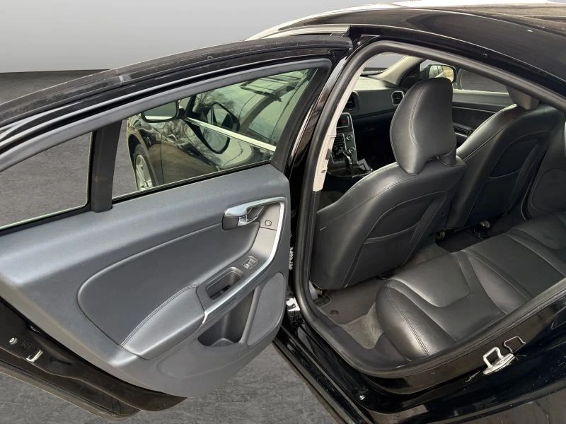 2015 Volvo S60 2nd Gen - Image 12 of 12