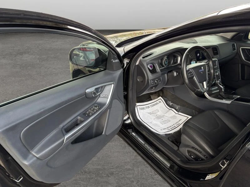 2015 Volvo S60 2nd Gen - Image 9 of 12