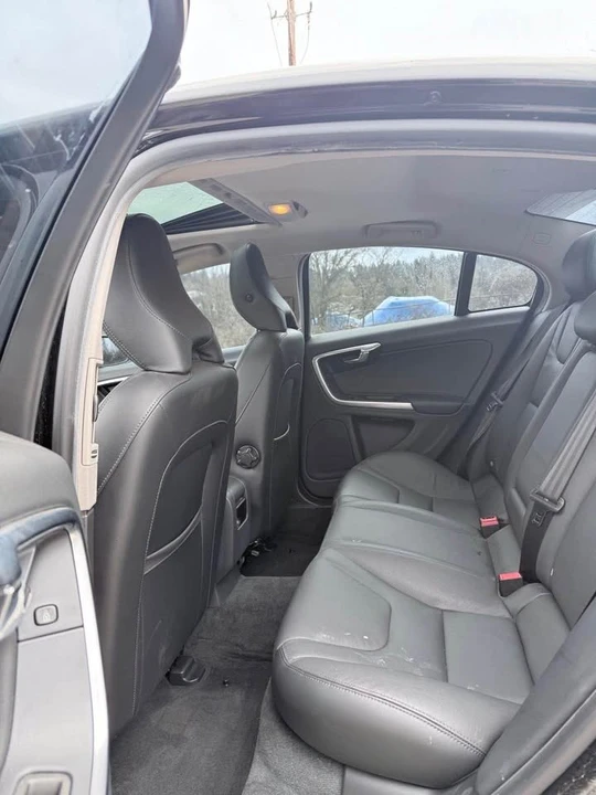 2015 Volvo S60 2nd Gen - Image 7 of 13