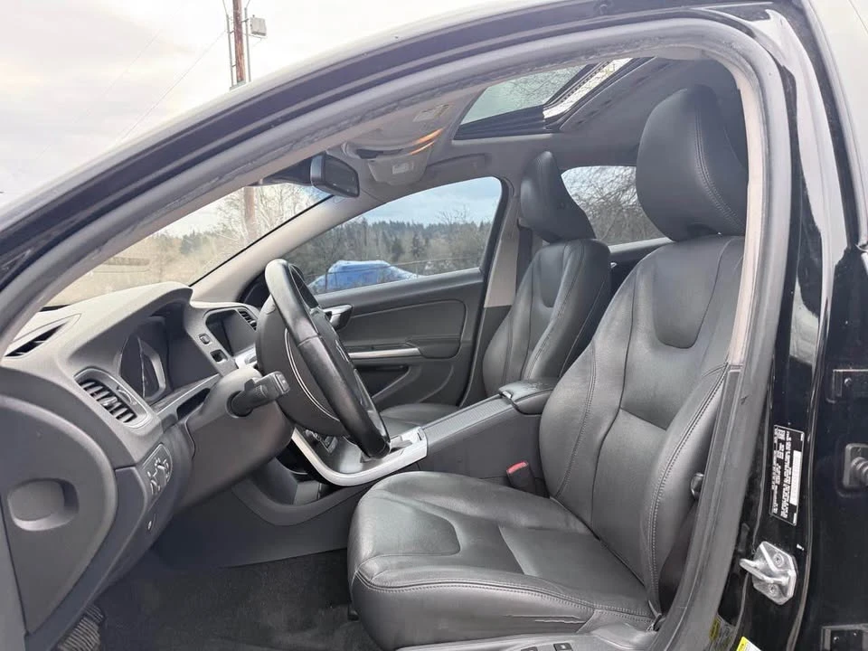 2015 Volvo S60 2nd Gen - Image 8 of 13