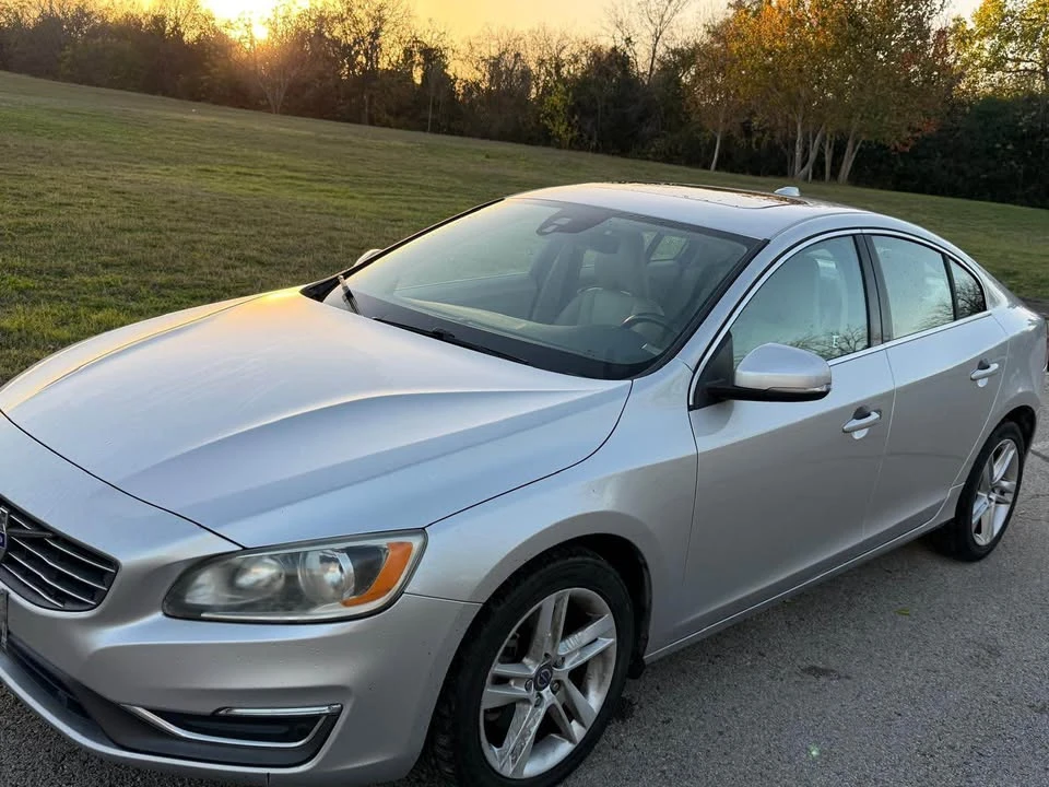 2015 Volvo S60 2nd Gen - Image 2 of 10