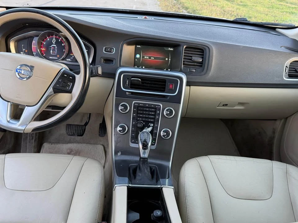 2015 Volvo S60 2nd Gen - Image 7 of 10