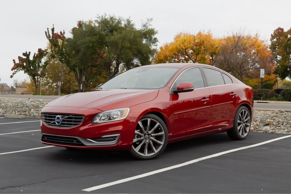 2015 Volvo S60 2nd Gen - Image 2 of 13
