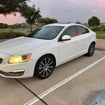 2015 Volvo S60 T5 Platinum Sedan 4D