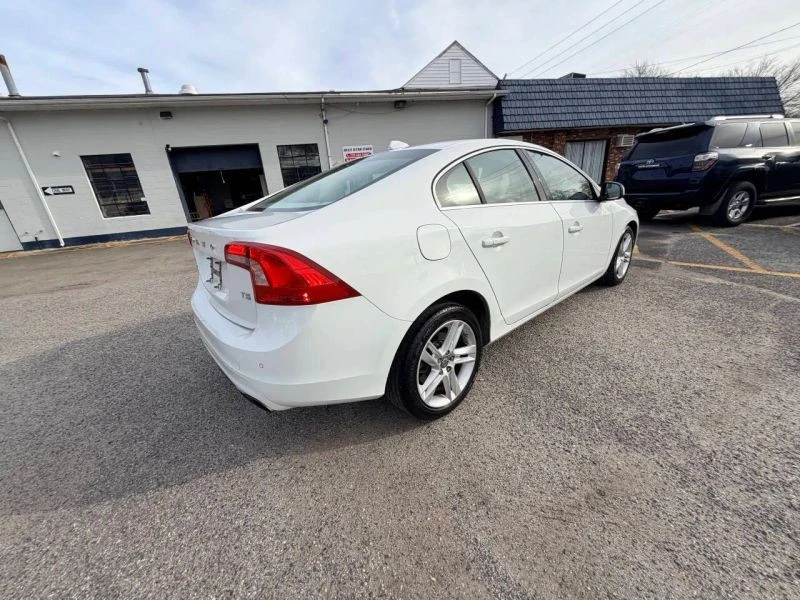2015 Volvo S60 2nd Gen - Image 9 of 12