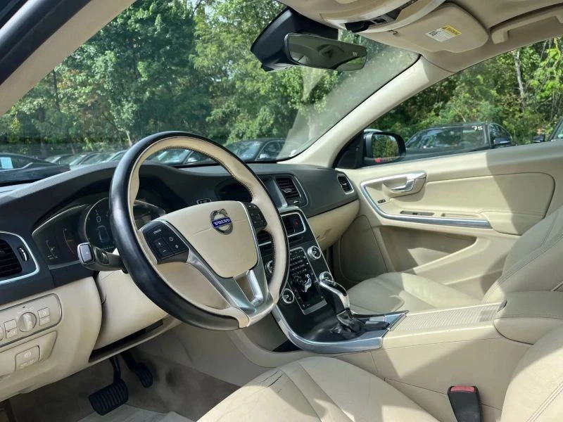 2015 Volvo S60 2nd Gen - Image 9 of 12