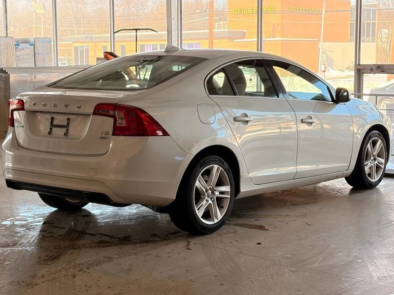 2015 Volvo S60 2nd Gen - Image 7 of 12