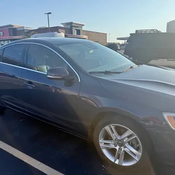 2015 Volvo S60 T5 Premier Plus Sedan 4D