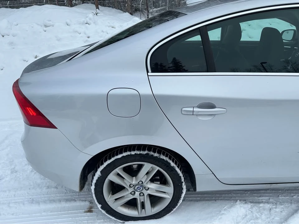 2015 Volvo S60 2nd Gen - Image 12 of 21