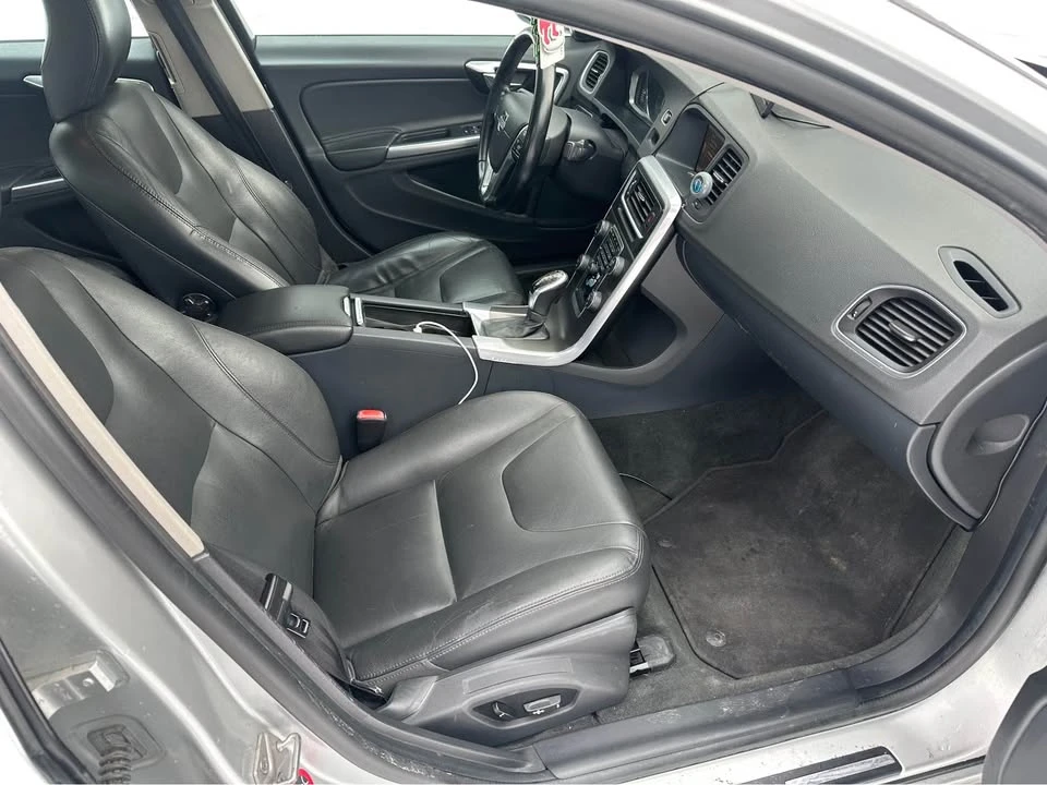 2015 Volvo S60 2nd Gen - Image 9 of 21