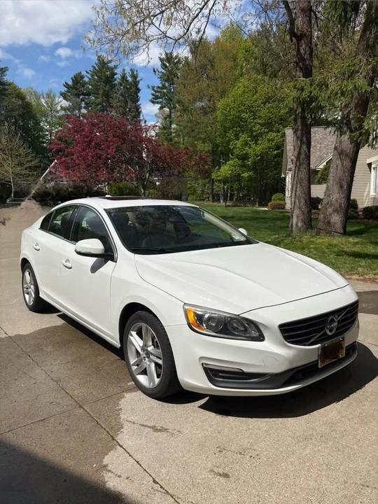 2015 Volvo S60 2nd Gen - Image 2 of 6