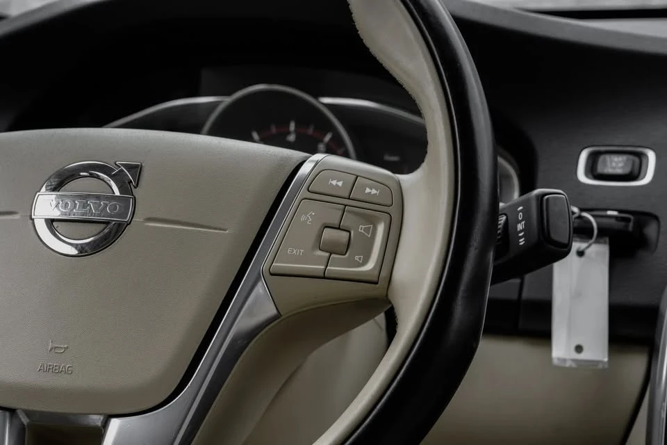 2015 Volvo S60 2nd Gen - Image 15 of 20