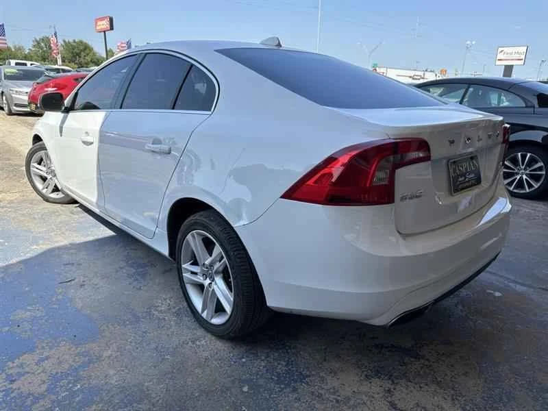 2015 Volvo S60 2nd Gen - Image 4 of 12