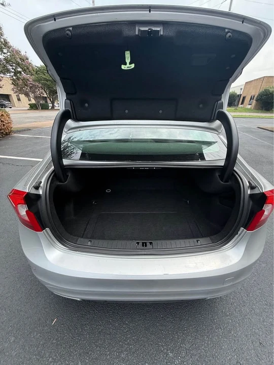 2015 Volvo S60 2nd Gen - Image 14 of 18