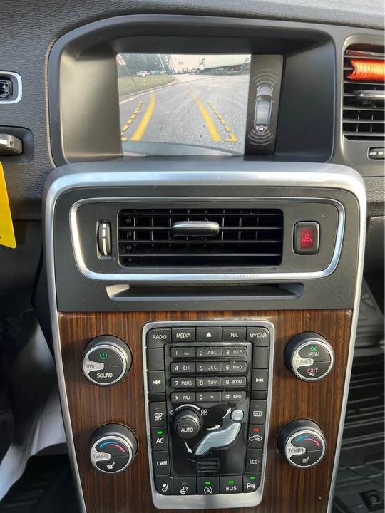 2015 Volvo S60 2nd Gen - Image 19 of 20