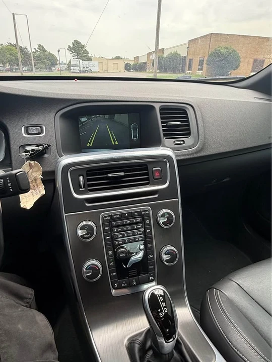 2015 Volvo S60 2nd Gen - Image 16 of 18
