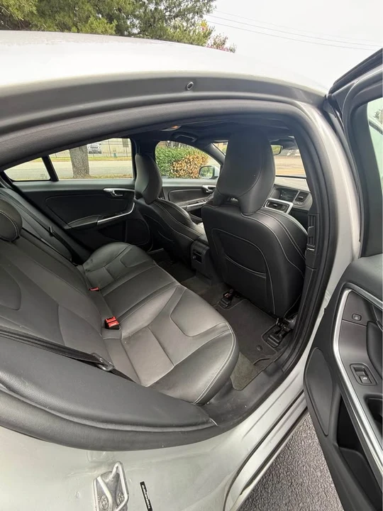 2015 Volvo S60 2nd Gen - Image 11 of 18