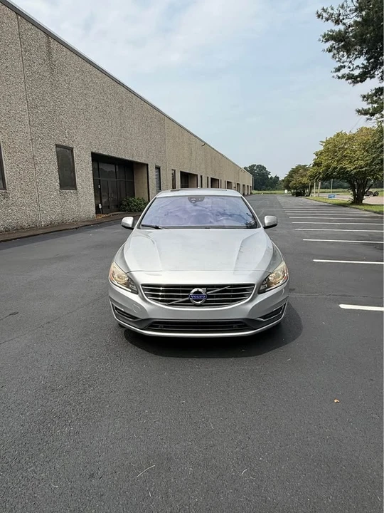 2015 Volvo S60 2nd Gen - Image 2 of 18