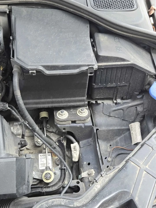 2015 Volvo S60 2nd Gen - Image 12 of 16