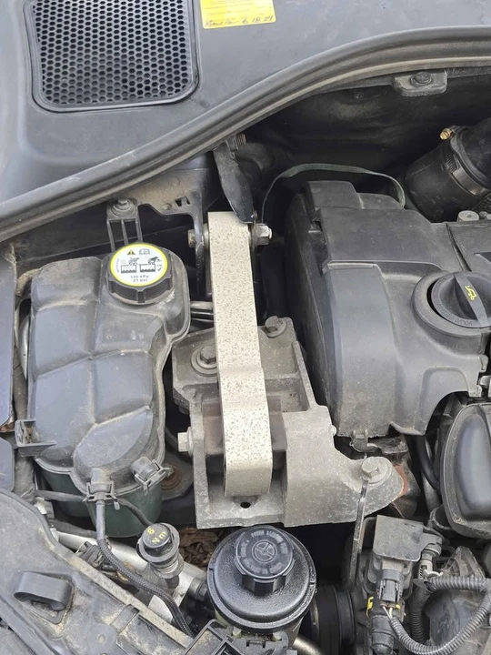 2015 Volvo S60 2nd Gen - Image 14 of 16