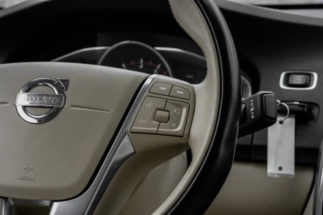 2015 Volvo S60 2nd Gen - Image 15 of 21