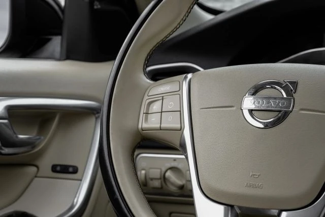 2015 Volvo S60 2nd Gen - Image 14 of 21