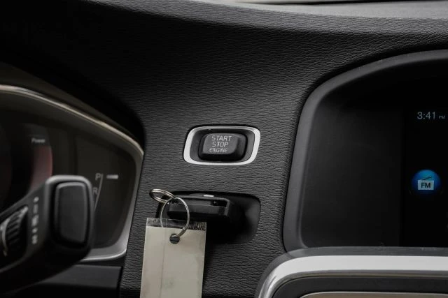 2015 Volvo S60 2nd Gen - Image 17 of 21