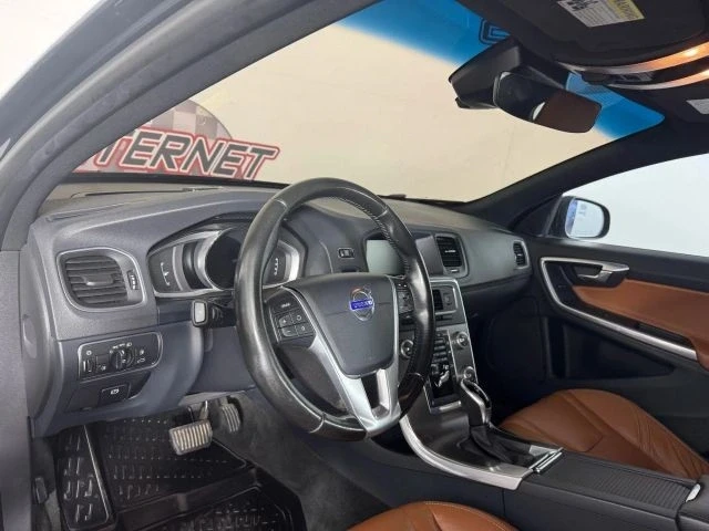 2015 Volvo S60 2nd Gen - Image 10 of 12