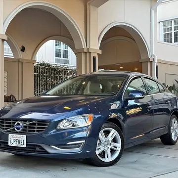 2015 Volvo S60 T5 Premier Sedan 4D