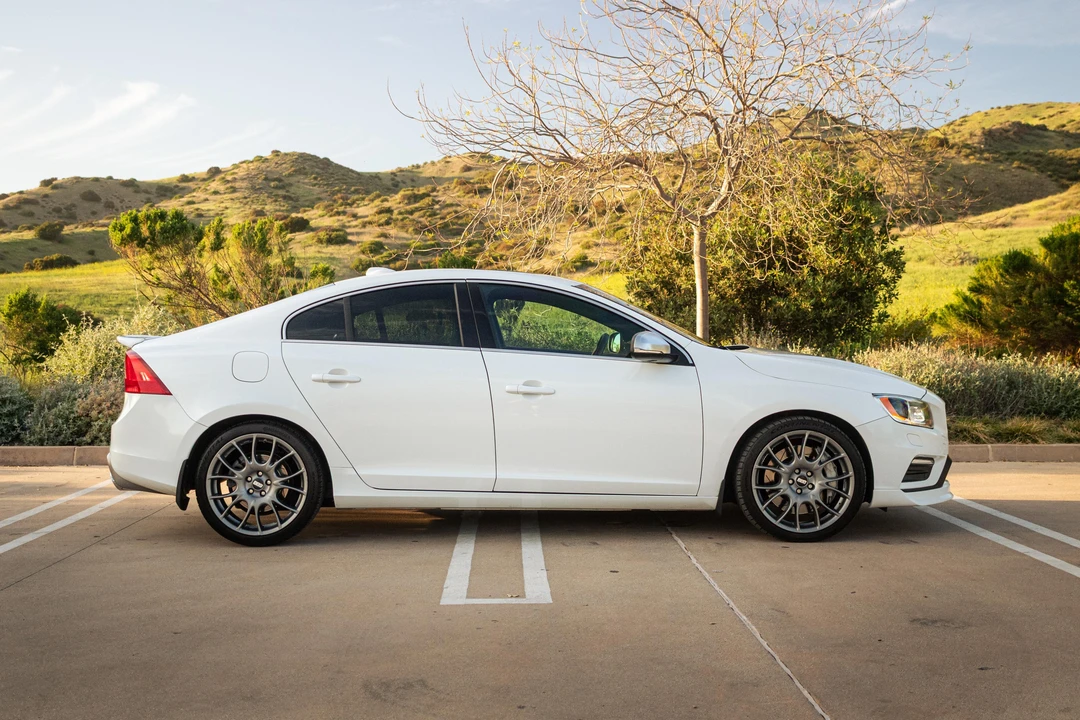 2015 Volvo S60 2nd Gen - Image 11 of 31