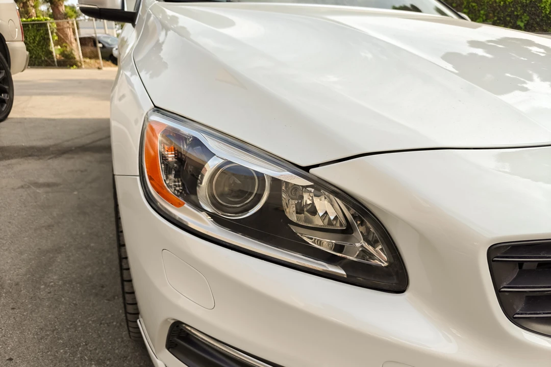 2015 Volvo S60 2nd Gen - Image 14 of 31