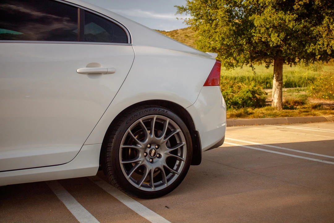 2015 Volvo S60 2nd Gen - Image 23 of 31