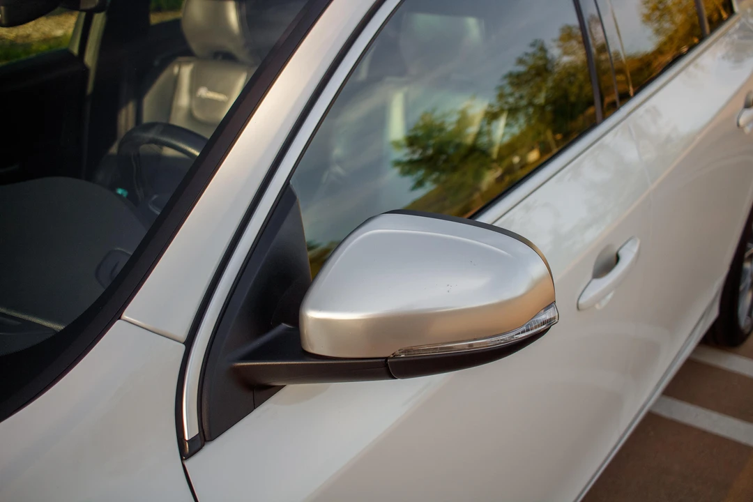 2015 Volvo S60 2nd Gen - Image 19 of 31