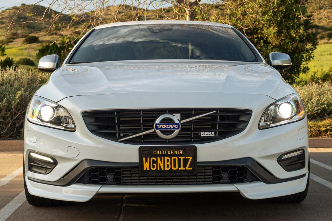 2015 Volvo S60 2nd Gen - Image 2 of 31